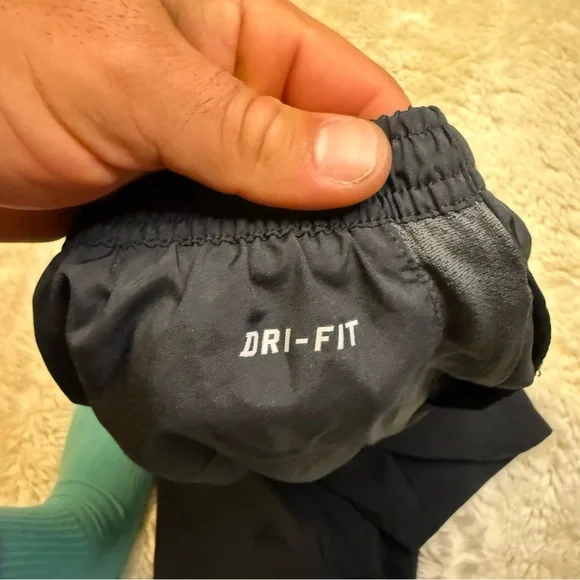 Nike Men's large dri fit Black Athletic Shorts lined 8-1/2” inseam - Picture 9 of 10